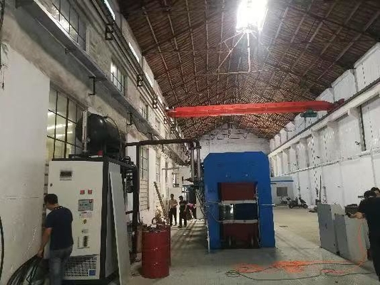 전기 또는 전송 오일 난방 고무 폼 핑 펄커니제이션 프레스 0-25MPa 압력 범위 0-300°C 온도